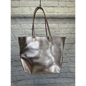 Bath & Body Works VIP Pink Rose Gold Metallic Shimmer Zippered Tote Faux Leather
